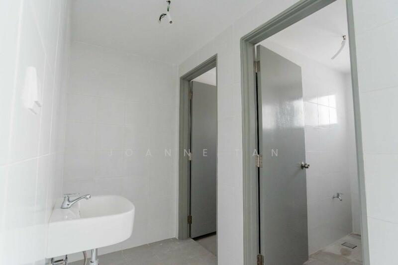 Shop for Sale in Setia Alam (Selangor) - Joanne Tan - Bathroom - PropertyGuru.com.my