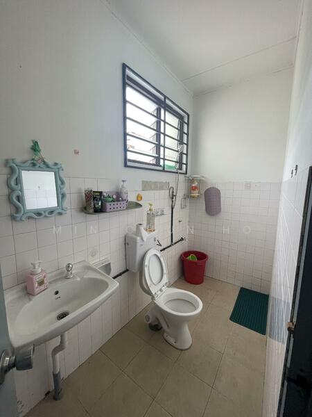2-storey Terraced House for Sale in Tabuan Jaya (Kuching) - Min Chun Ho - Bathroom - PropertyGuru.com.my