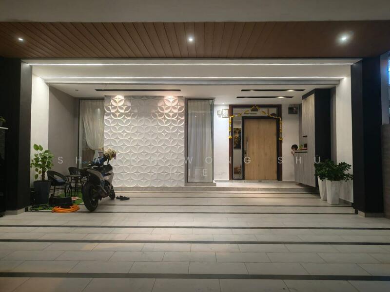 2-storey Terraced House for Sale in Kulai (Johor) - Sharon Wong Shu Shien - Entrance - PropertyGuru.com.my