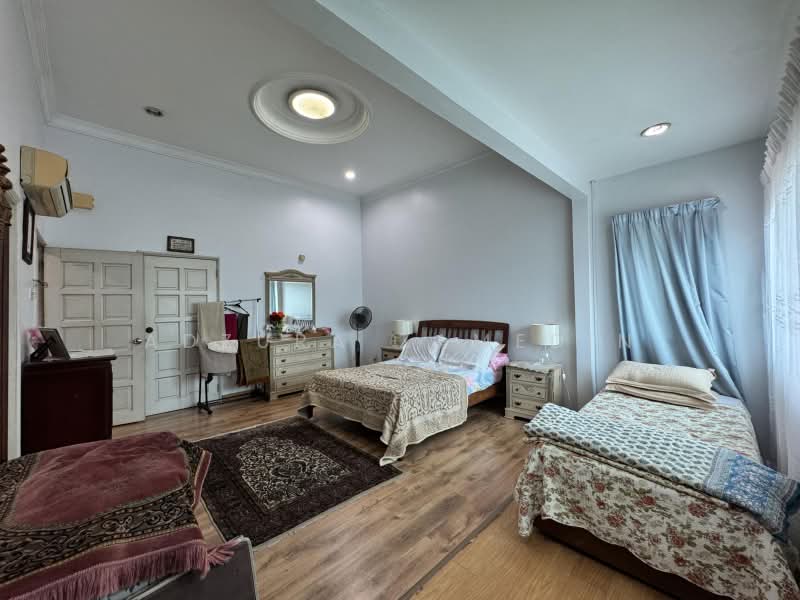 Bungalow for Sale in Country Heights (Kajang) - Adzura Zamedin - Bedroom - PropertyGuru.com.my