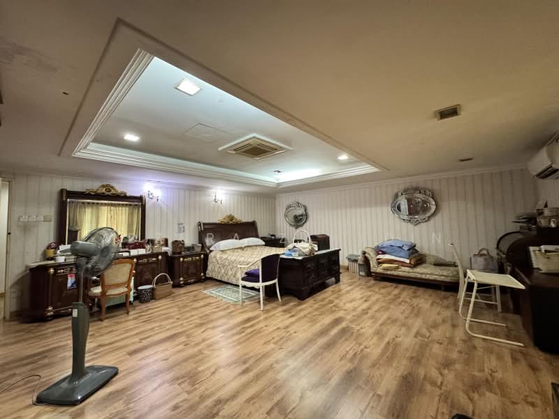 Bungalow for Sale in Country Heights (Kajang) - Adzura Zamedin - Bedroom - PropertyGuru.com.my