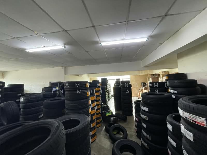Kedai untuk Dijual di Saujana Utama (Puncak Alam) - Muhammad Najmi Bin Mohd Amin - Interior - PropertyGuru.com.my