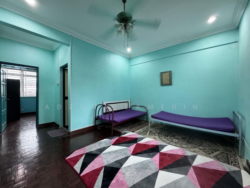 Rumah Berkembar untuk Dijual di Seksyen 3 (Bangi) - Adzura Zamedin - Bedroom - PropertyGuru.com.my