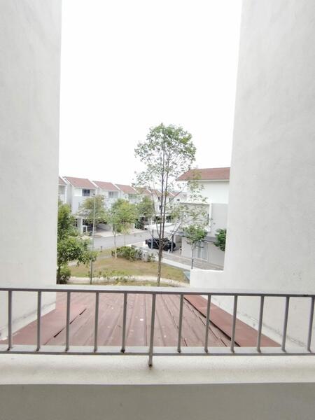 3-storey Terraced House for Sale in Batu Arang (Selangor) - Evelyn Khoo - Exterior - PropertyGuru.com.my