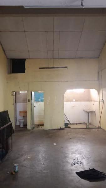 Shop for Rent in Kota Bharu (Kelantan) - Nabila Nazori - Bathroom - PropertyGuru.com.my