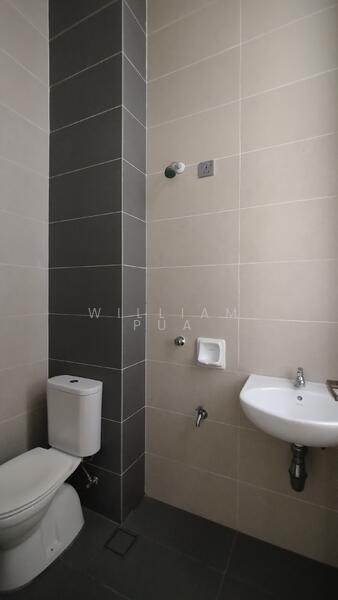 Condominium for Sale at D'Suites Akasia Horizon @ Horizon Hills - William Pua - Bathroom - PropertyGuru.com.my