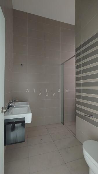 Condominium for Sale at D'Suites Akasia Horizon @ Horizon Hills - William Pua - Bathroom - PropertyGuru.com.my