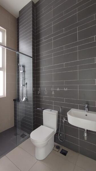 Condominium for Sale at D'Suites Akasia Horizon @ Horizon Hills - William Pua - Bathroom - PropertyGuru.com.my