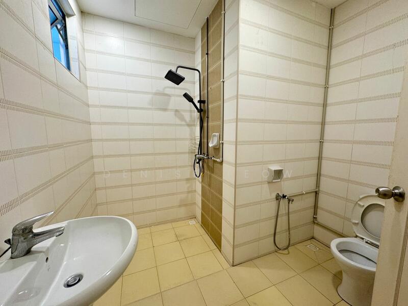Condominium for Rent at The View Condominium - Denise Teow - Bathroom - PropertyGuru.com.my