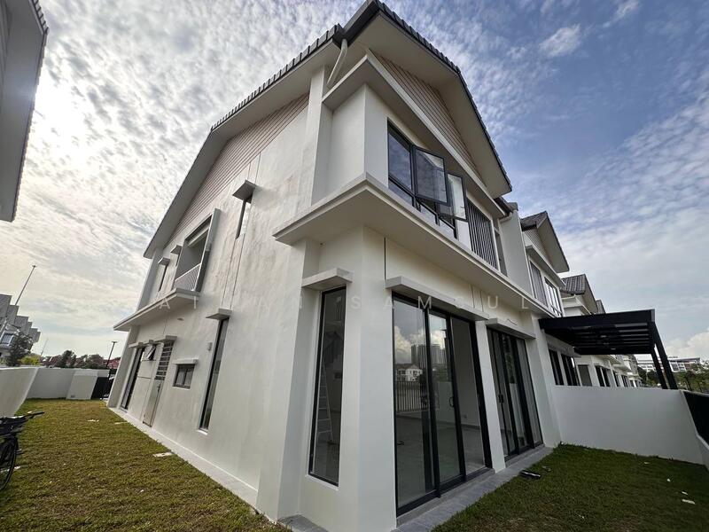 Semi-Detached House for Sale in Cyber 10 (Cyberjaya) - Aiman Samsul - Exterior - PropertyGuru.com.my