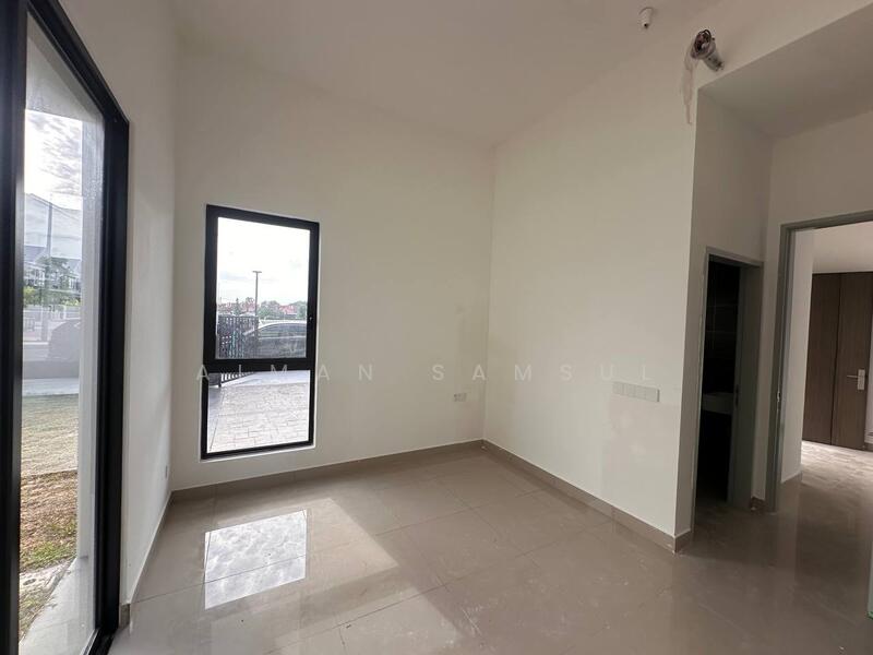 Semi-Detached House for Sale in Cyber 10 (Cyberjaya) - Aiman Samsul - Interior - PropertyGuru.com.my