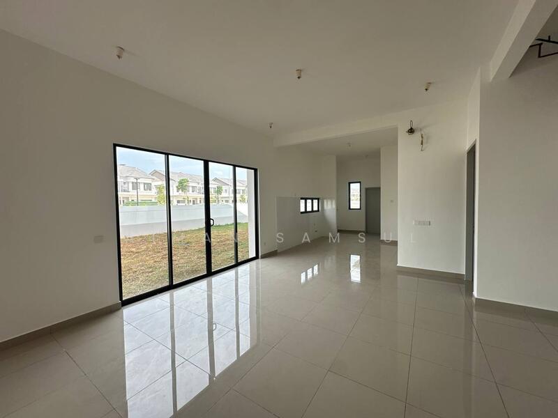 Semi-Detached House for Sale in Cyber 10 (Cyberjaya) - Aiman Samsul - Living Room - PropertyGuru.com.my