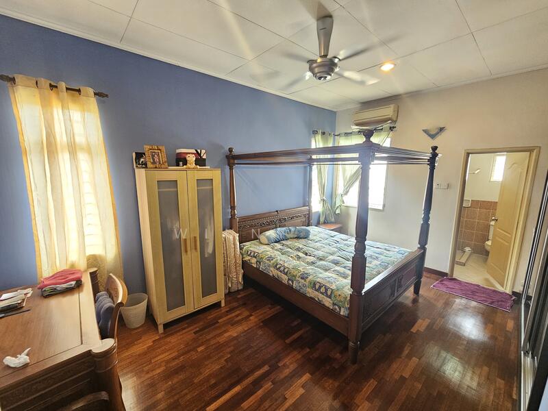 Bukit Jelutong untuk Untuk Dijual - RM 1,550,000, Feb 2026 - Bedroom - PropertyGuru.com.my