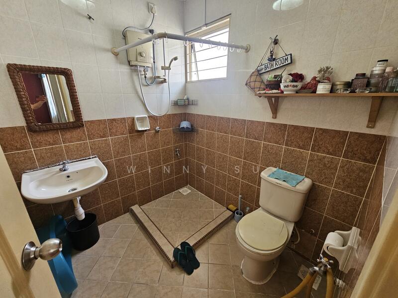 Bukit Jelutong untuk Untuk Dijual - RM 1,550,000, Feb 2026 - Bathroom - PropertyGuru.com.my