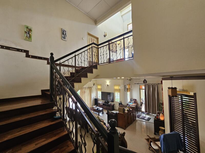 Bukit Jelutong untuk Untuk Dijual - RM 1,550,000, Feb 2026 - Living Room - PropertyGuru.com.my