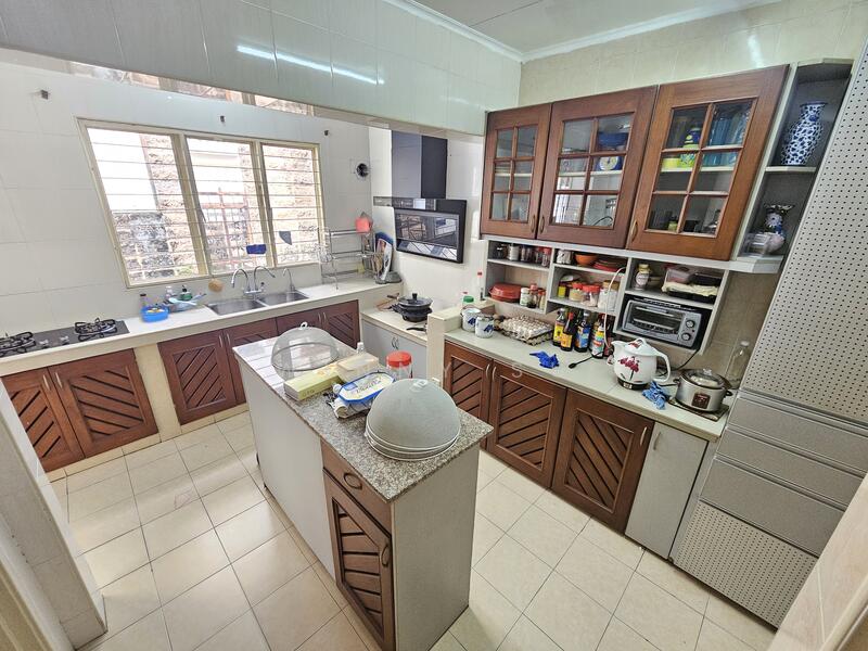 Bukit Jelutong untuk Untuk Dijual - RM 1,550,000, Feb 2026 - Kitchen - PropertyGuru.com.my