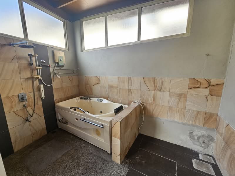 2-storey Terraced House for Sale in Bukit Jelutong (Shah Alam) - Winny Su - Bathroom - PropertyGuru.com.my