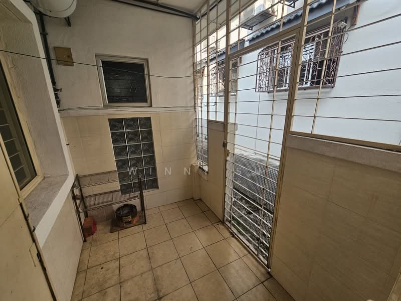 2-storey Terraced House for Sale in Bukit Jelutong (Shah Alam) - Winny Su - Balcony - PropertyGuru.com.my