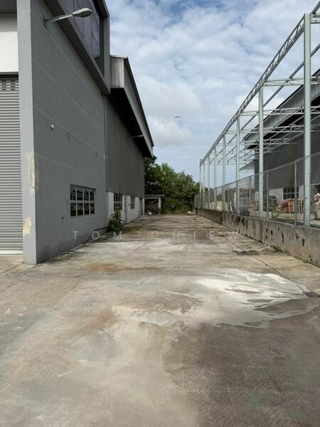 Semi-D Factory for Rent in Johor Bahru (Johor) - Tom Chiew - Exterior - PropertyGuru.com.my
