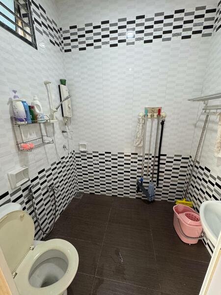 2-storey Terraced House for Rent in Iskandar Puteri (Nusajaya) (Johor) - Shao Qi - Bathroom - PropertyGuru.com.my