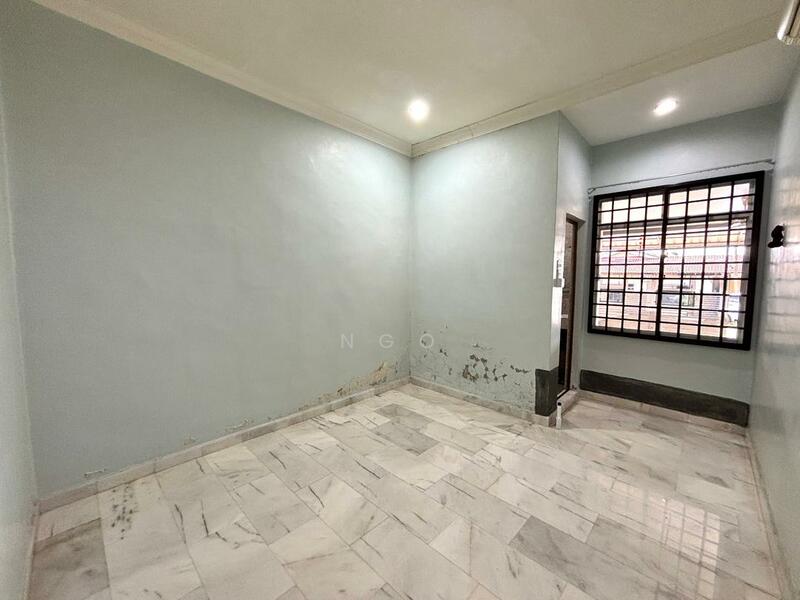 1-storey Terraced House for Sale in Taman Mutiara (Bekok) - NGO - Bedroom - PropertyGuru.com.my