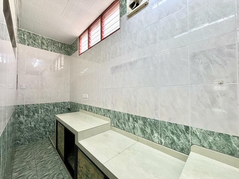 1-storey Terraced House for Sale in Taman Mutiara (Bekok) - NGO - Kitchen - PropertyGuru.com.my