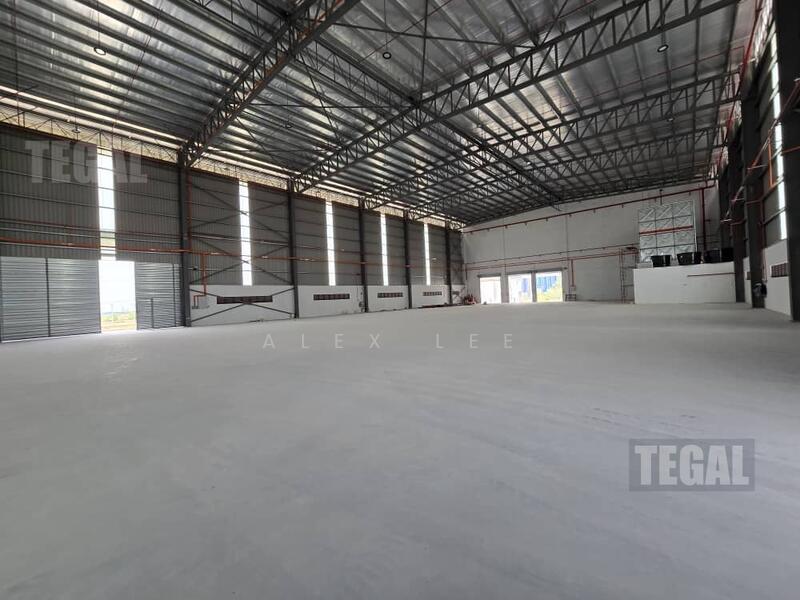 Warehouse for Rent in Batu Arang (Selangor) - Alex Lee - Interior - PropertyGuru.com.my