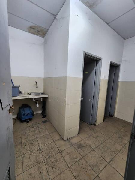 Cluster Factory for Sale in Taman Desa Cemerlang (Ulu Tiram) - Kelly Wai - Interior - PropertyGuru.com.my