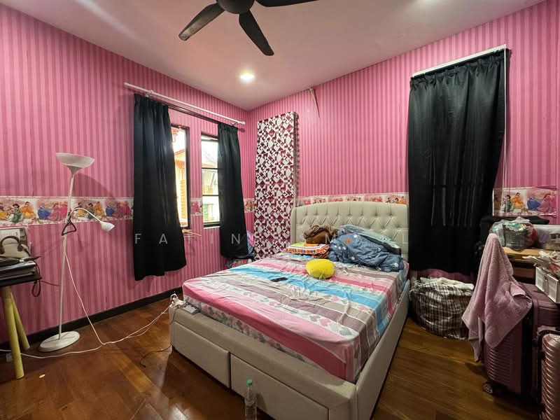 Bungalow for Sale in Country Heights (Kajang) - Fatin Ismail - Bedroom - PropertyGuru.com.my