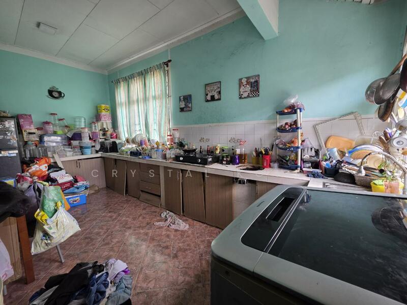 1-storey Terraced House for Sale in Senai (Johor) - Crystal Kong - Kitchen - PropertyGuru.com.my