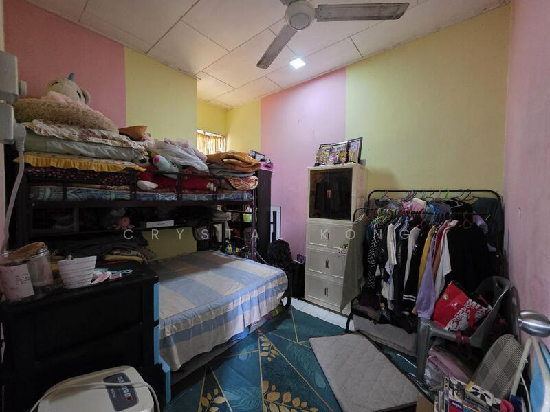 1-storey Terraced House for Sale in Senai (Johor) - Crystal Kong - Bedroom - PropertyGuru.com.my