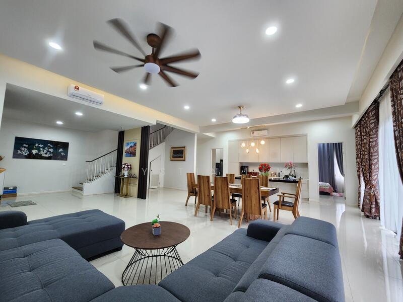 Semi-Detached House for Sale in Kota Kemuning (Shah Alam) - Krystin Lim - Living Room - PropertyGuru.com.my