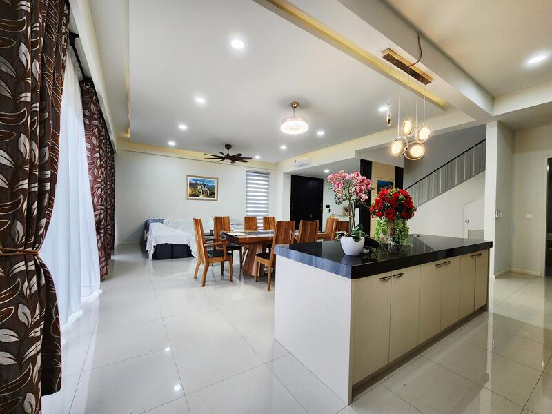 Semi-Detached House for Sale in Kota Kemuning (Shah Alam) - Krystin Lim - Living Room - PropertyGuru.com.my