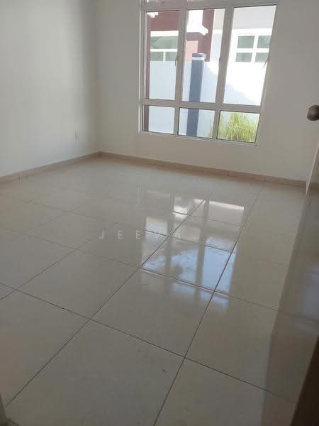Bungalow House untuk Dijual di Taman Senawang Perdana (Senawang) - Jeevs Jeeva - Interior - PropertyGuru.com.my