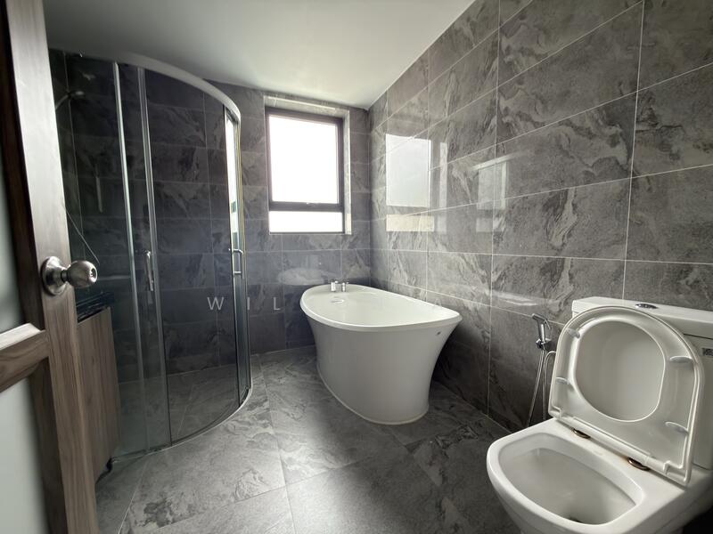 Cluster House for Sale in Forest City (Gelang Patah) - Wilson Aw - Bathroom - PropertyGuru.com.my