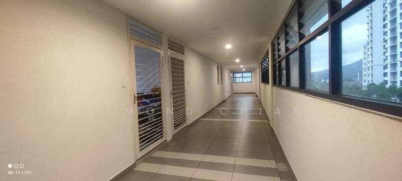 Service Residence for Sale at Fortune Perdana - Raymond Chiang - Corridor - PropertyGuru.com.my