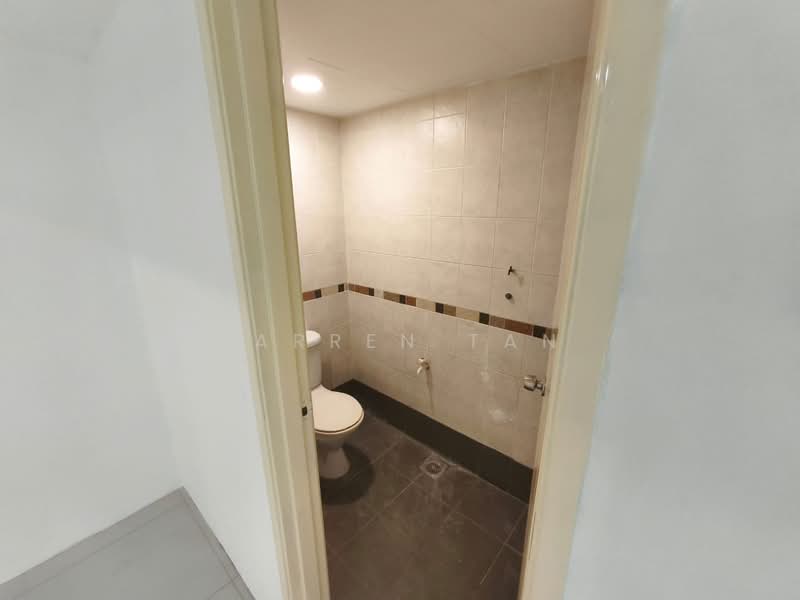 1st, 2nd, 3rd, 4th Floor Shop with Lift @ Kuchai Lama untuk Untuk Disewa - RM 3,500 /bulan, Mac 2026 - Bathroom - PropertyGuru.com.my