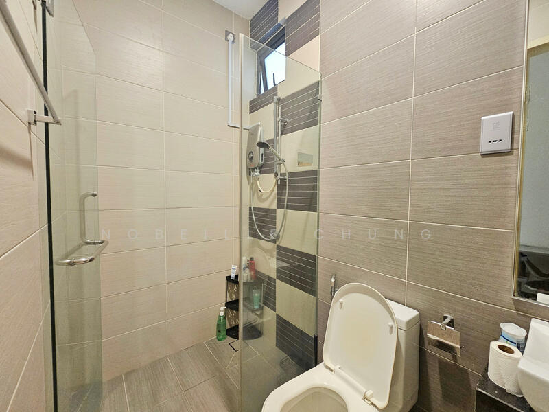 Rumah Berkembar untuk Dijual di Taman Equine (Seri Kembangan) - Nobeille Chung - Bathroom - PropertyGuru.com.my