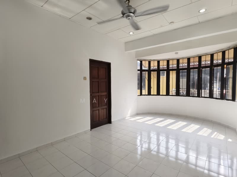 KULIM Hi Tech RENOVATED SEMI D House TAMAN SELUANG near KULIM AVENUE untuk Untuk Disewa - RM 1,300 /bulan, Mac 2026 - Living Room - PropertyGuru.com.my