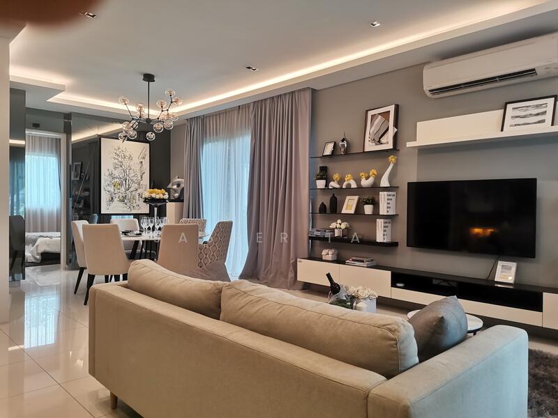 Rumah Berkembar untuk Dijual di Semenyih (Selangor) - Jasper Tan - Living Room - PropertyGuru.com.my