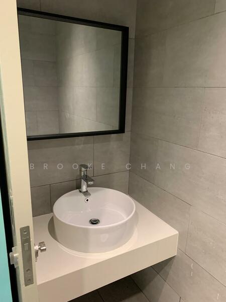 Servis Apartment untuk Dijual di Arte Mont Kiara - Brooke Chang - Bathroom - PropertyGuru.com.my