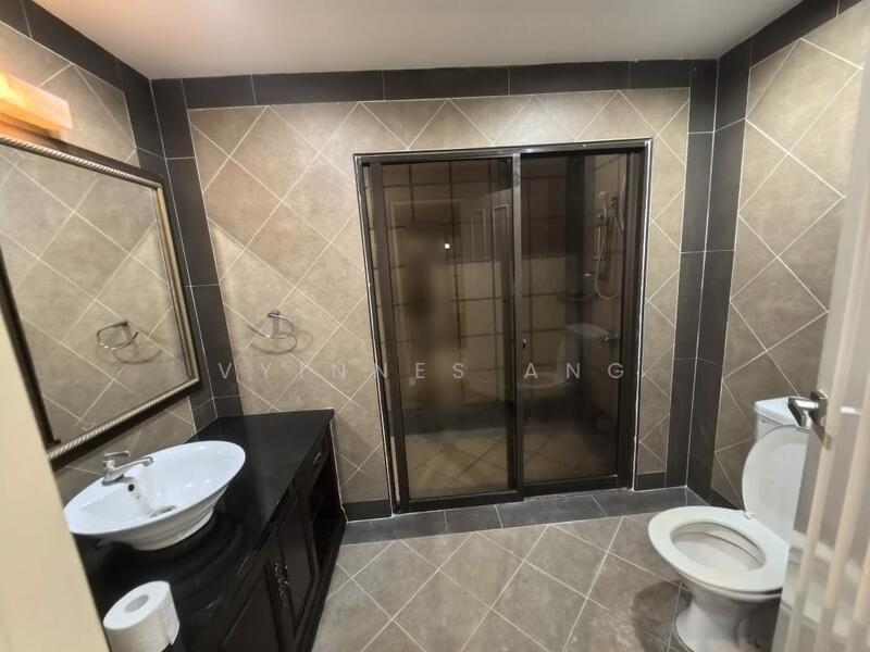 Bungalow for Rent in Batu Ferringhi (Penang) - Vyinnes Ang - Bathroom - PropertyGuru.com.my