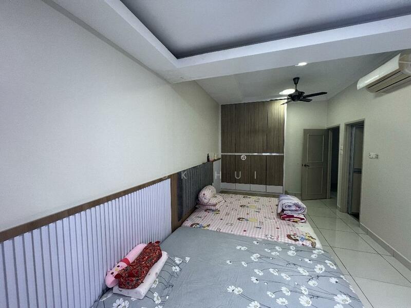 Link Bungalow for Sale in Taman Gaya (Ulu Tiram) - Kok Hui - Bedroom - PropertyGuru.com.my
