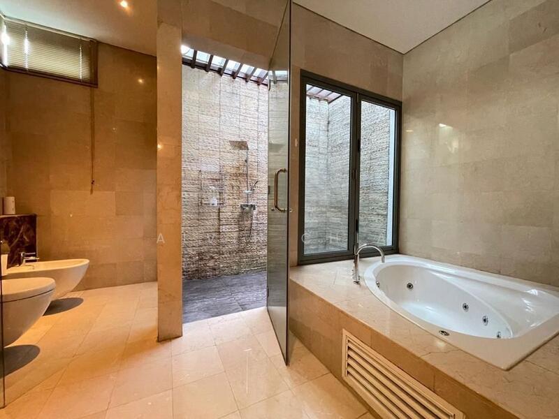 Bungalow for Sale in Mont Kiara (Kuala Lumpur) - Alvin Chia - Bathroom - PropertyGuru.com.my