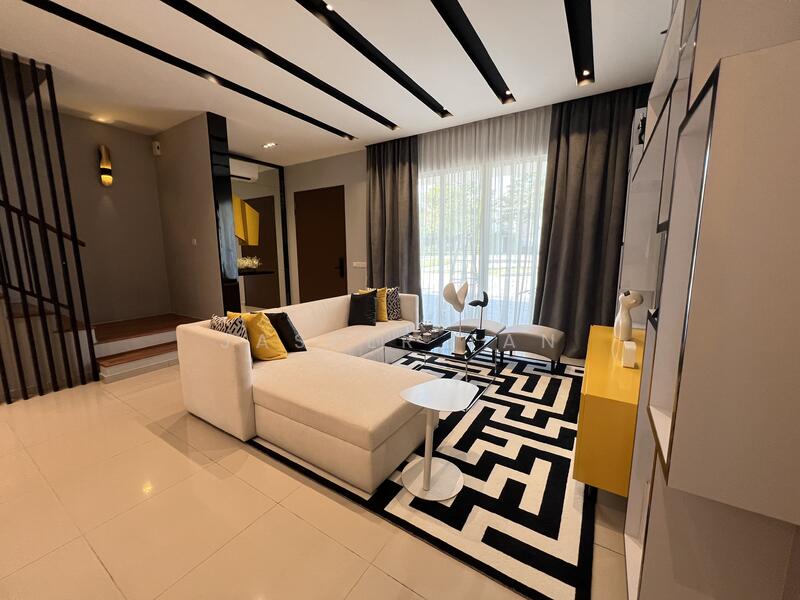 2-storey Terraced House for Sale in Semenyih (Selangor) - Jasper Tan - Living Room - PropertyGuru.com.my
