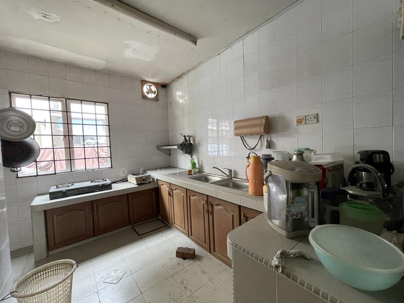 2-storey Terraced House for Sale in Kota Kemuning (Shah Alam) - Denice Ng - Kitchen - PropertyGuru.com.my
