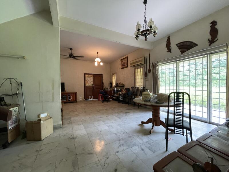 2-storey Terraced House for Sale in Kota Kemuning (Shah Alam) - Denice Ng - Living Room - PropertyGuru.com.my