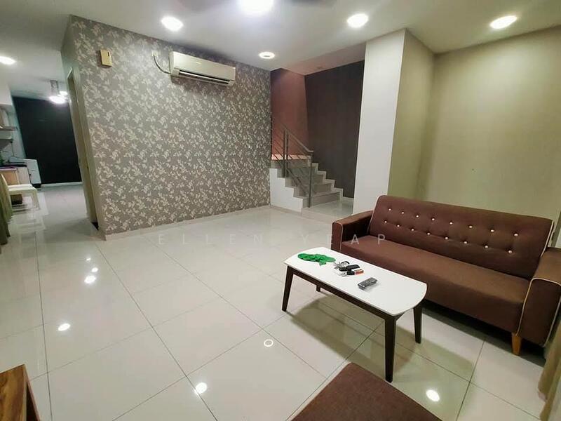 2-storey Terraced House for Rent in Taman Mount Austin (Tebrau) - Ellen Yeap - Living Room - PropertyGuru.com.my
