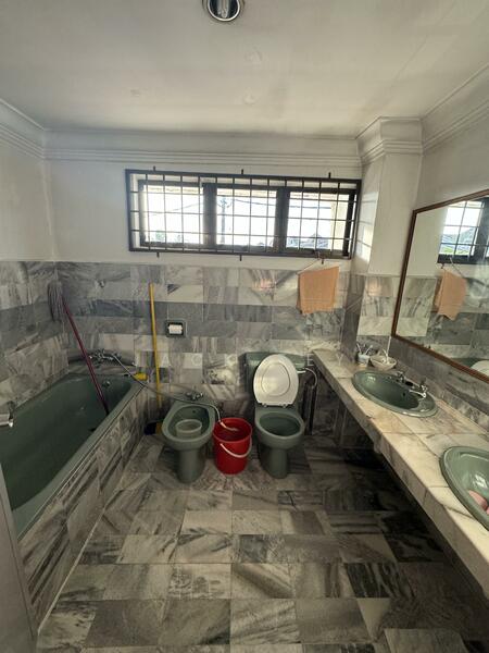 2-storey Terraced House for Sale in Skudai (Johor) - Jack Tey - Bathroom - PropertyGuru.com.my