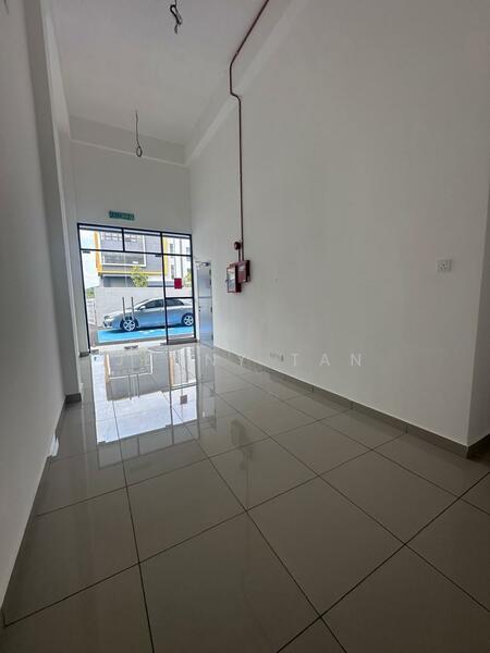 Semi-D Factory for Rent in Nilai (Negeri Sembilan) - Jenny Tan - Entrance - PropertyGuru.com.my
